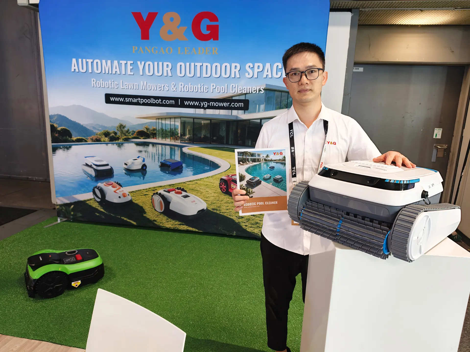Robotic lawn mower operating independently across a large garden